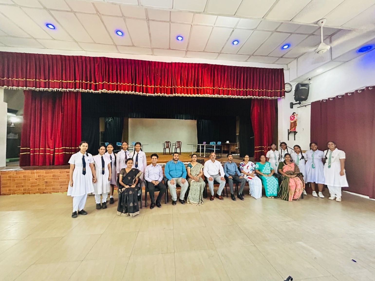 Group photograph at Colombo programme